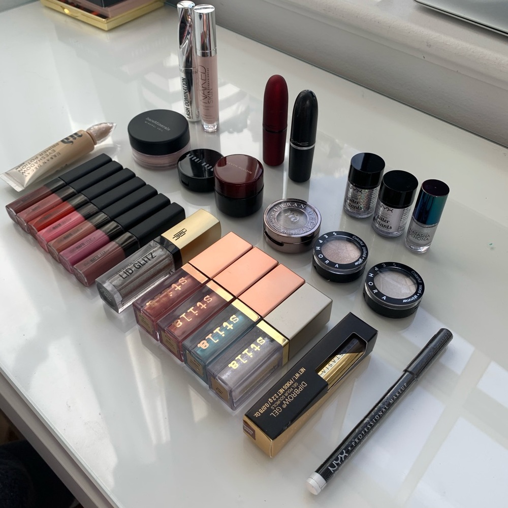 Makeup Bundle/Haul (Comment For Individual Items!) - Picture 3 of 6